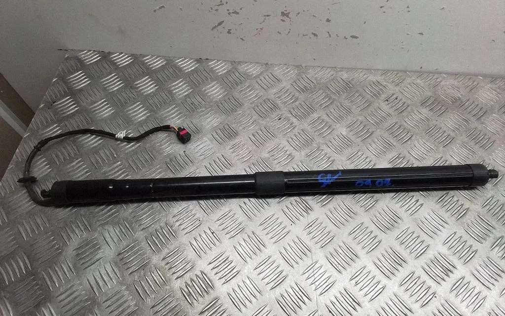 Tailgate/trunk strut/damper – Porsche Cayenne (92A) (2010-2017)