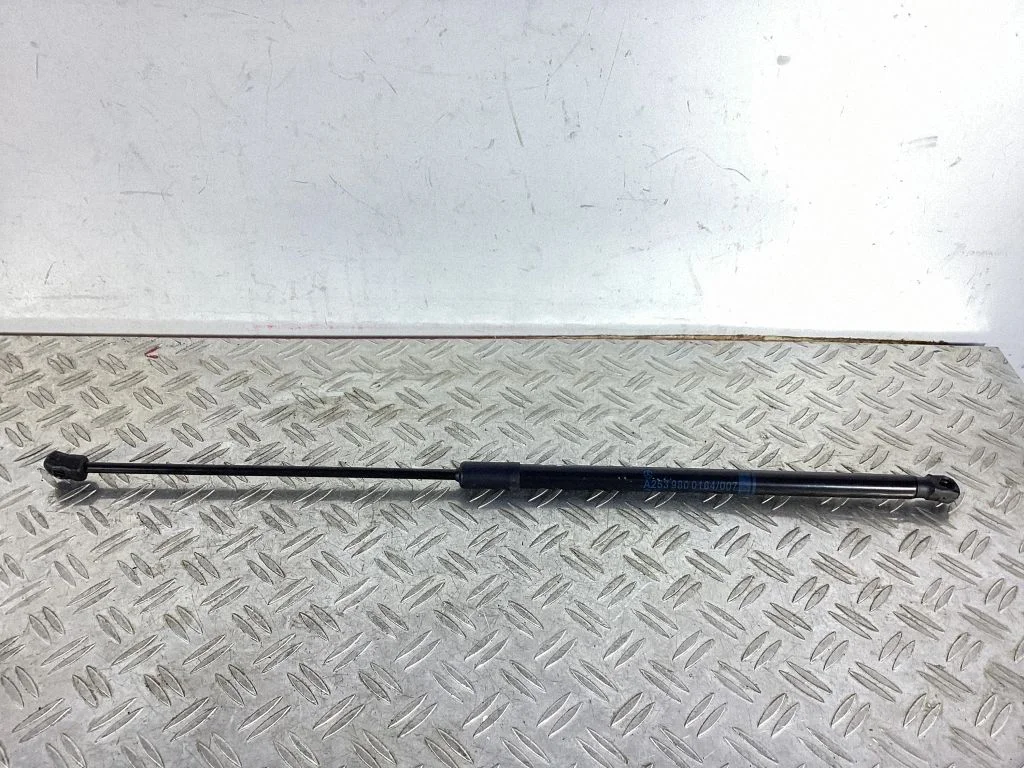 Tailgate/trunk strut/damper – Mercedes-Benz GLC-Class C253 (2016-)