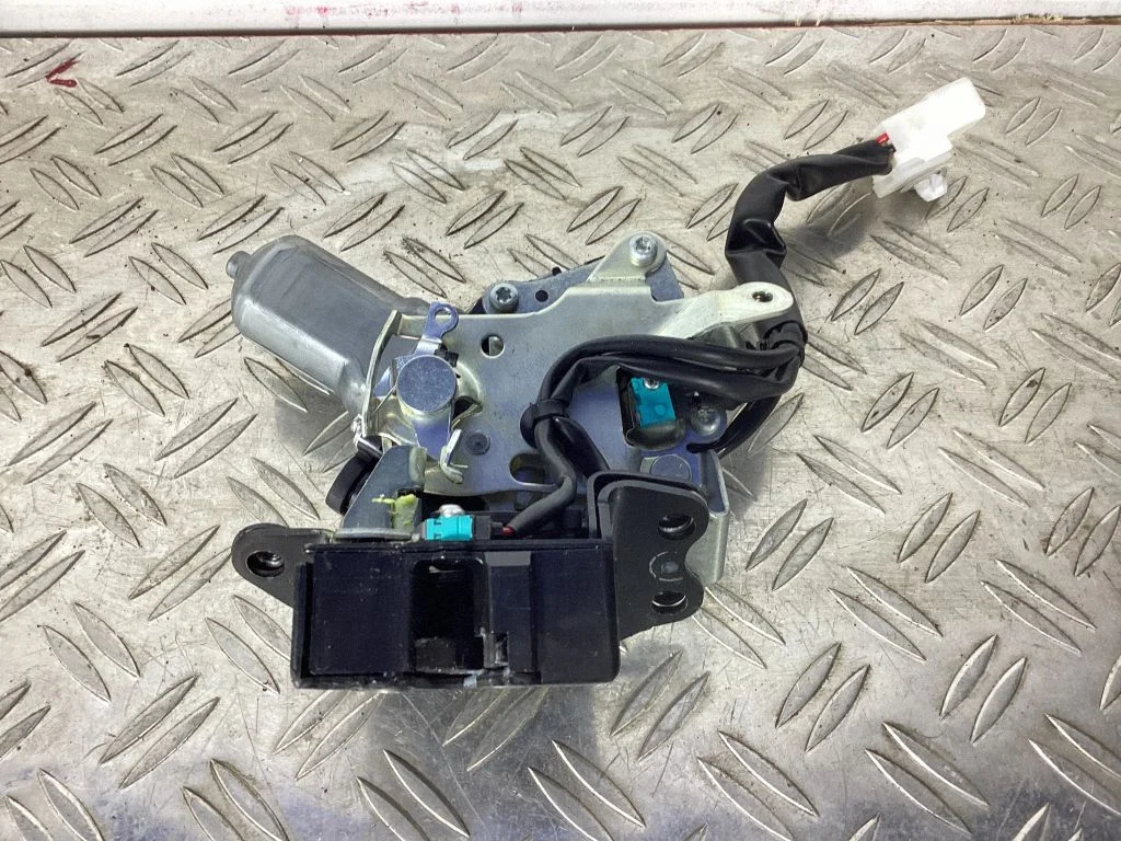 Tailgate/trunk/boot lock/catch/latch – Lexus NX (2014-2021)