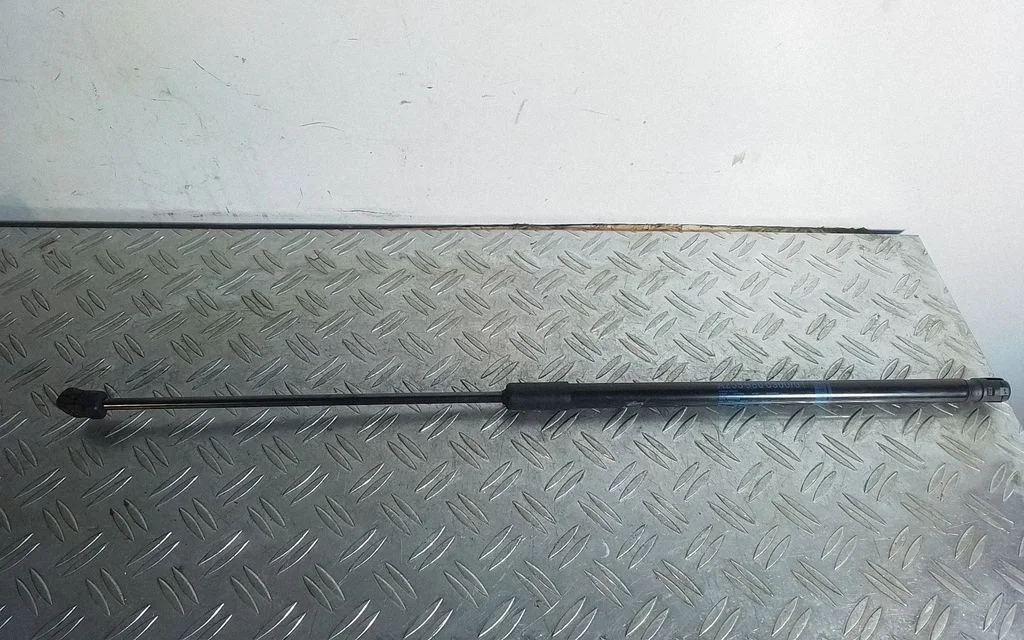 Tailgate/trunk strut/damper – Mercedes-Benz GLC-Class C253 (2016-)