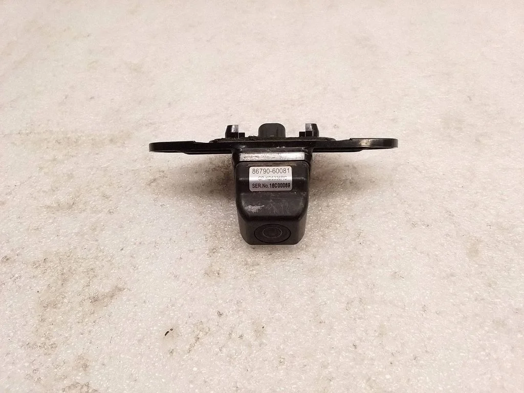 Kamera cofania 8679060081