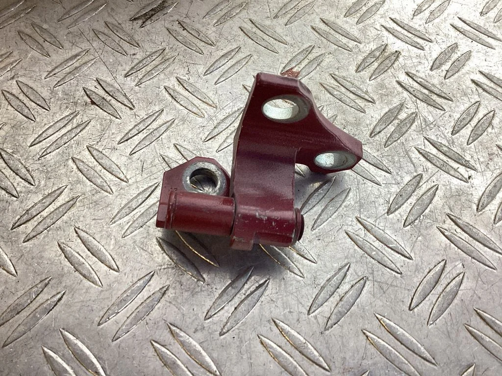 Front door upper hinge