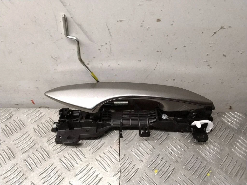 Klamka zewnętrzna drzwi przednich – Lexus RX 450H (2016-)