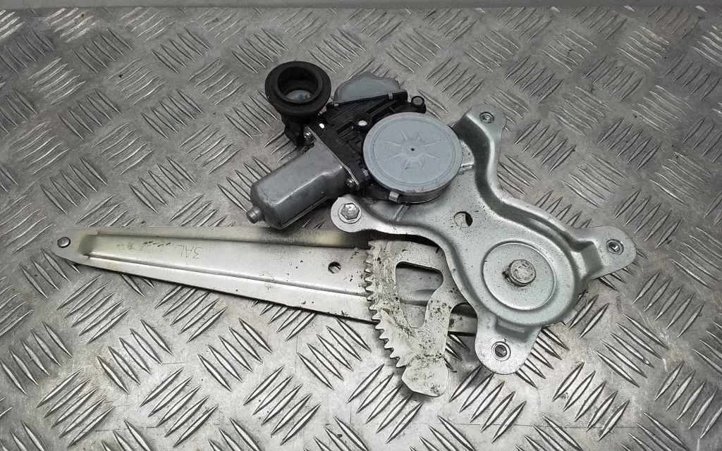 Front door window regulator with motor
