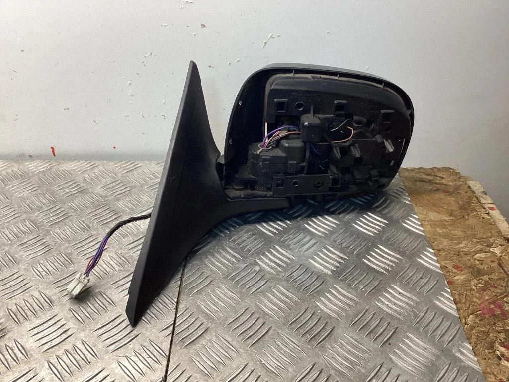 Front door electric wing mirror – Subaru Forester SH (2008-2013)