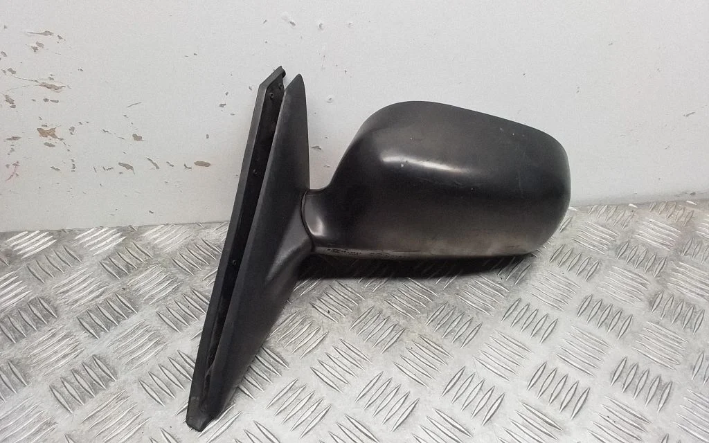 Front door electric wing mirror 015004