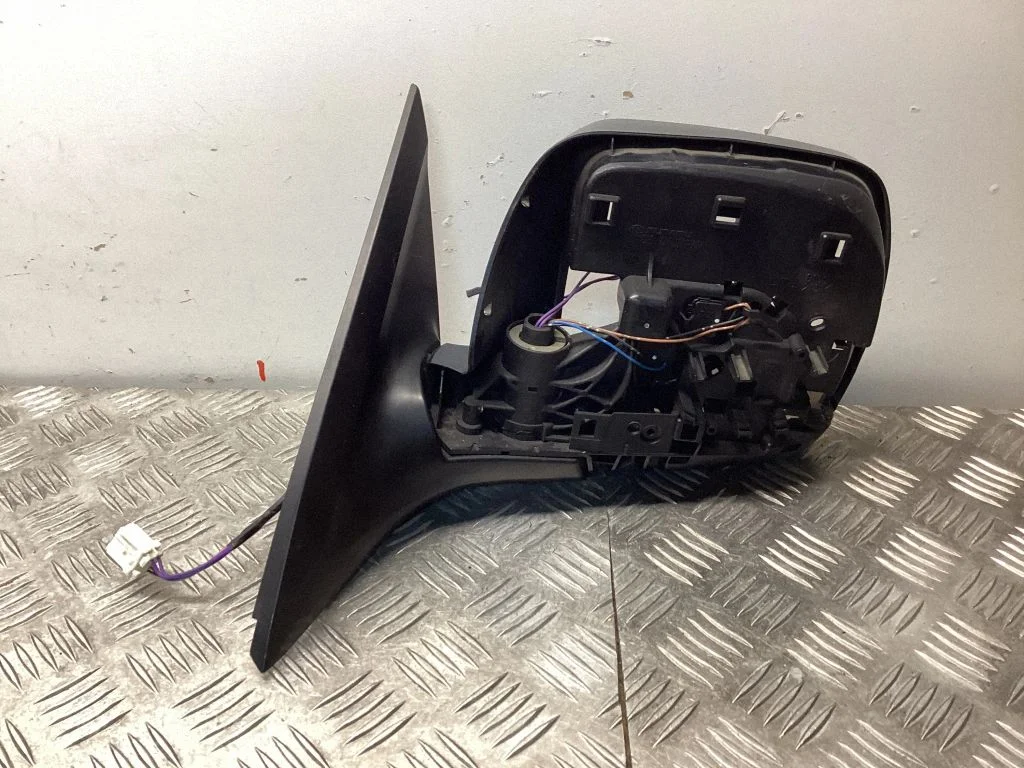 Front door electric wing mirror – Subaru Forester SH (2008-2013)