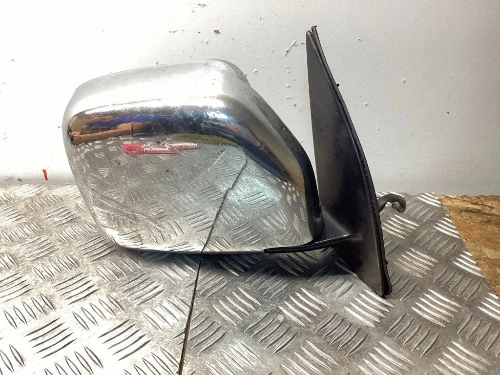 Front door electric wing mirror – right