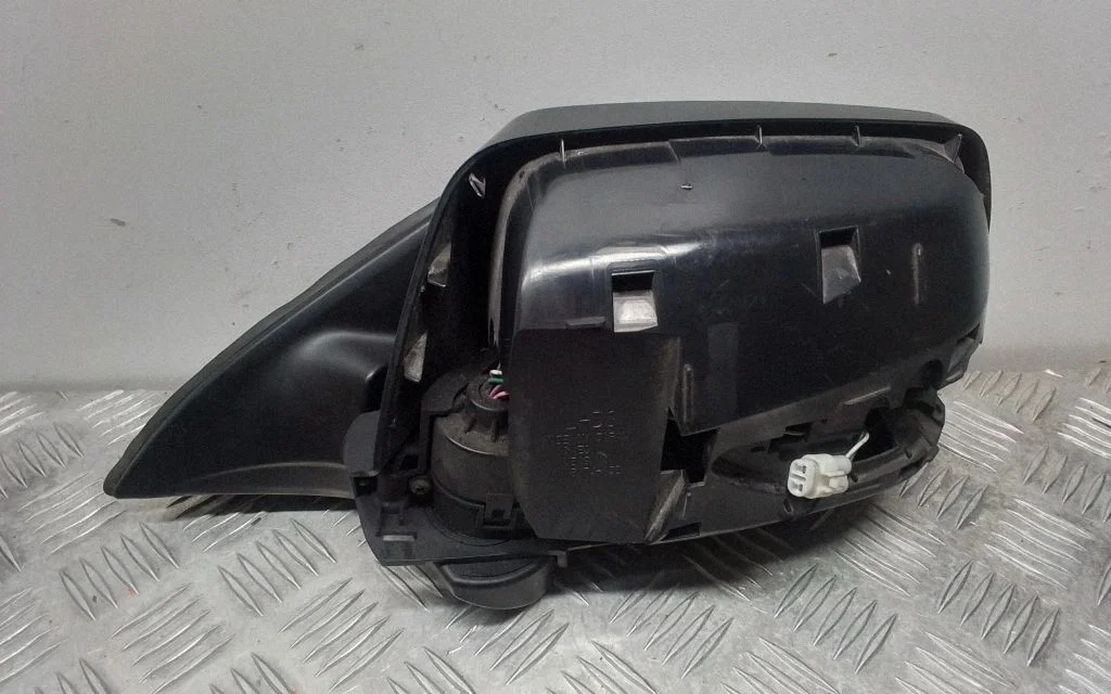 Esiukse elektriline välispeegel – Subaru Legacy (2010-2016)