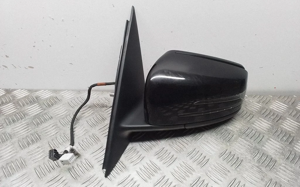 Front door electric wing mirror – Mercedes-Benz GLK-Class (X204) (2008-2016)