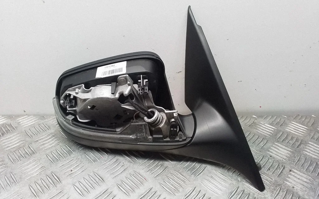 Front door electric wing mirror 021016