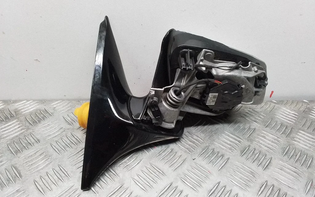 Front door electric wing mirror 021016