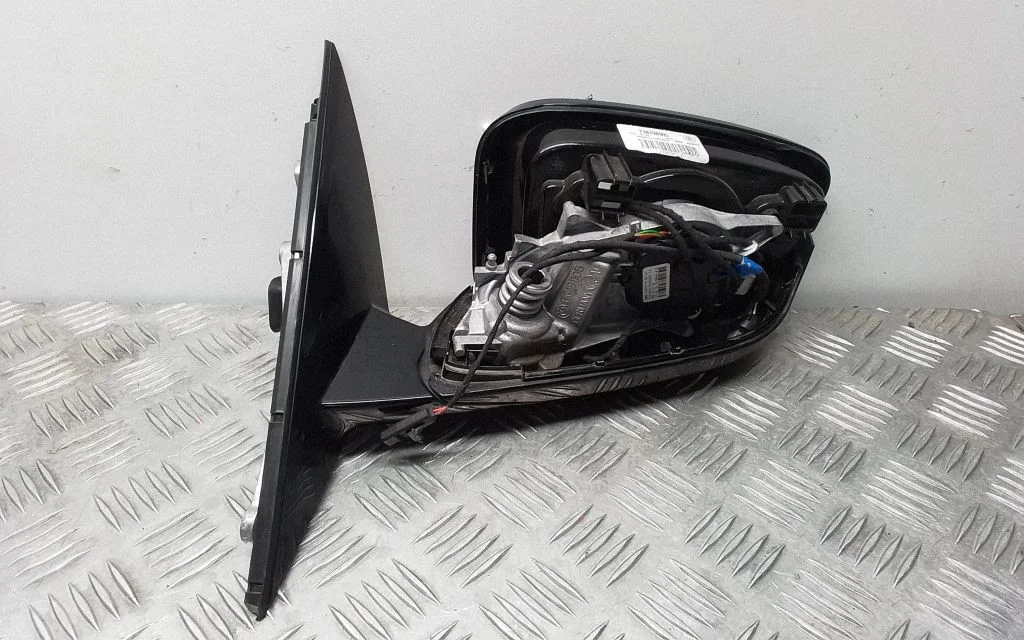 Front door electric wing mirror 041404