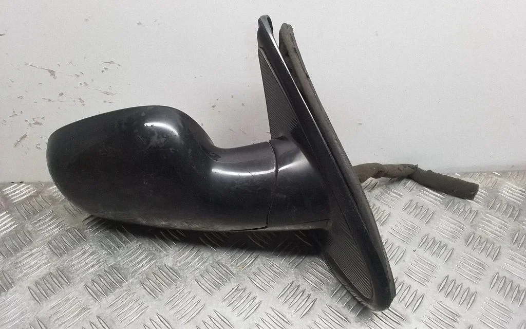 Front door electric wing mirror – front right