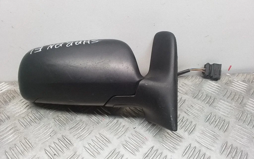 Front door electric wing mirror 012318