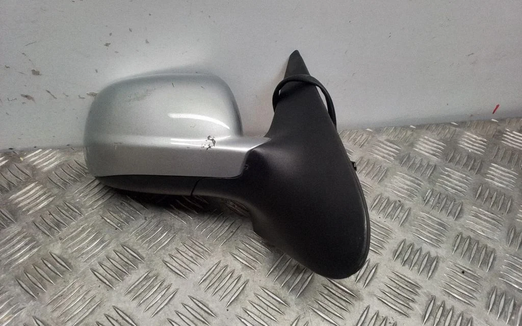 Front door electric wing mirror 010515