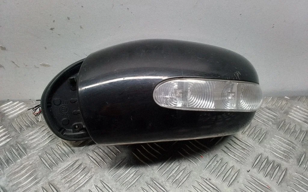 Front door electric wing mirror – Mercedes-Benz E-Class W211 (2002-2009)