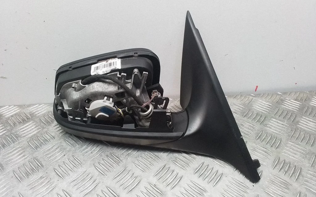Esiukse elektriline välispeegel – BMW 7-seeria F01 F02 F03 F04 (2008-2016)