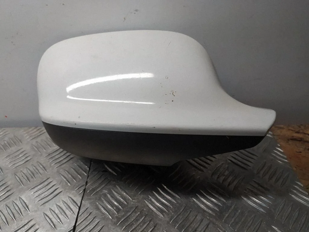 Esiukse elektriline välispeegel – BMW X1 E84 (2009-2015)