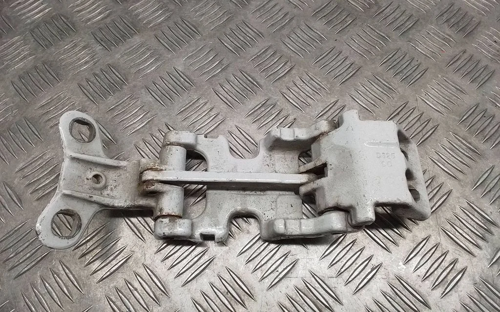Rear door upper hinge – Citroen Jumper (2014-)