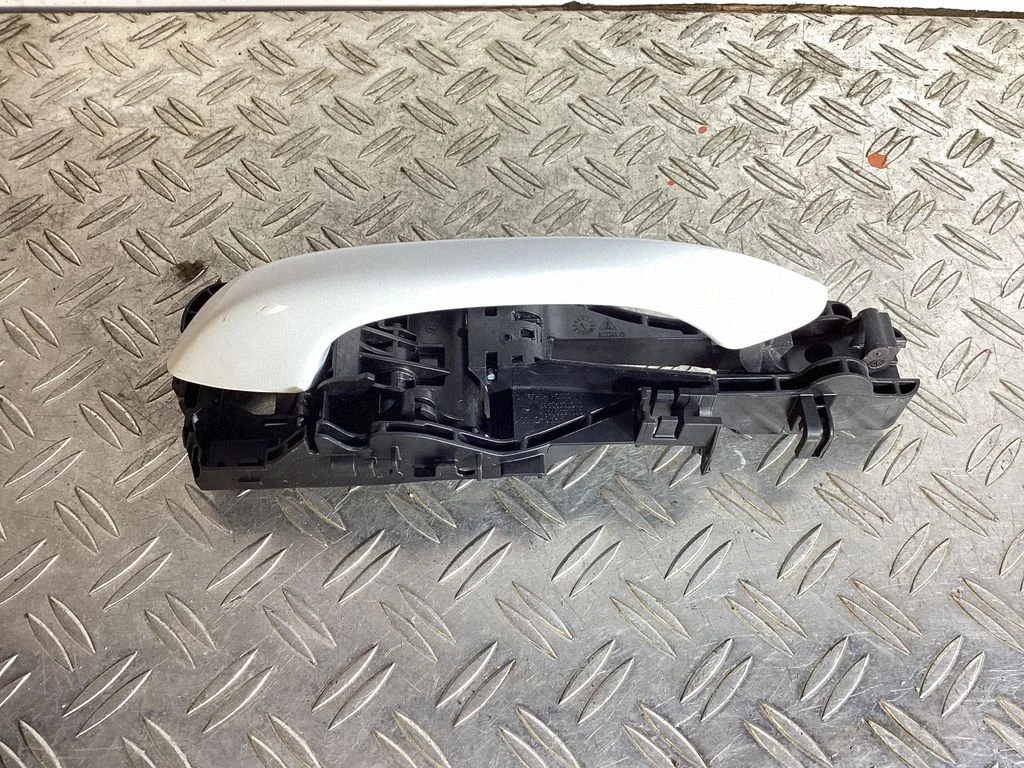 Rear door exterior handle – Porsche Macan (95B) (2019-)