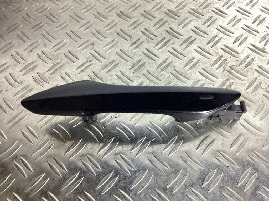 Rear door exterior handle – Lexus RX 450H (2016-)