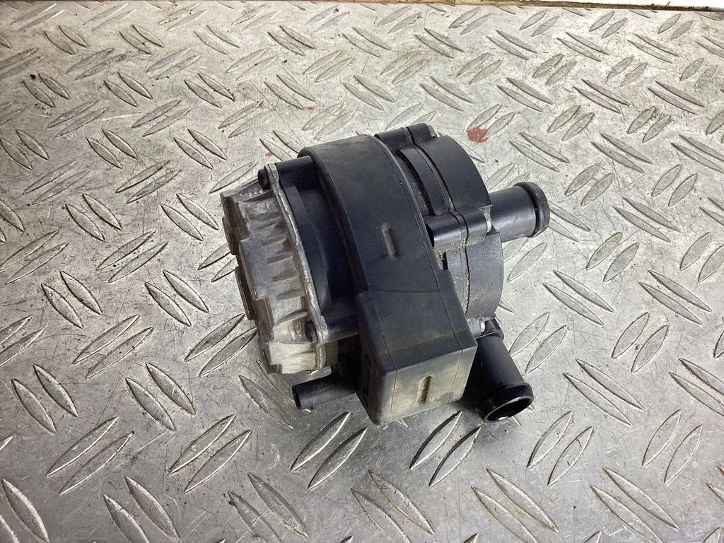 Elektriline lisatsirkulatsioonipump – Volkswagen Tiguan Allspace (2017-)