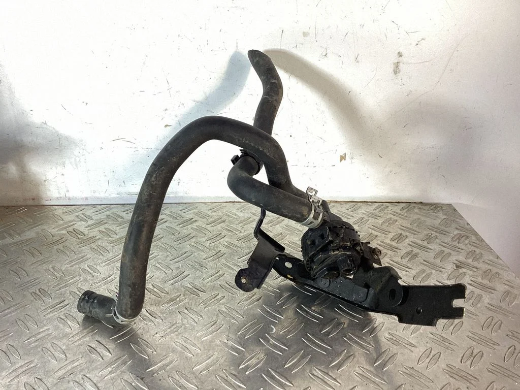 Elektriline lisatsirkulatsioonipump – Lexus NX (2014-2021)
