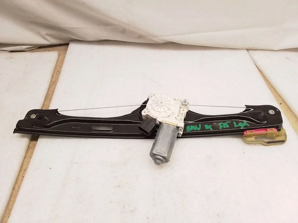 Rear door window regulator with motor C11468101A