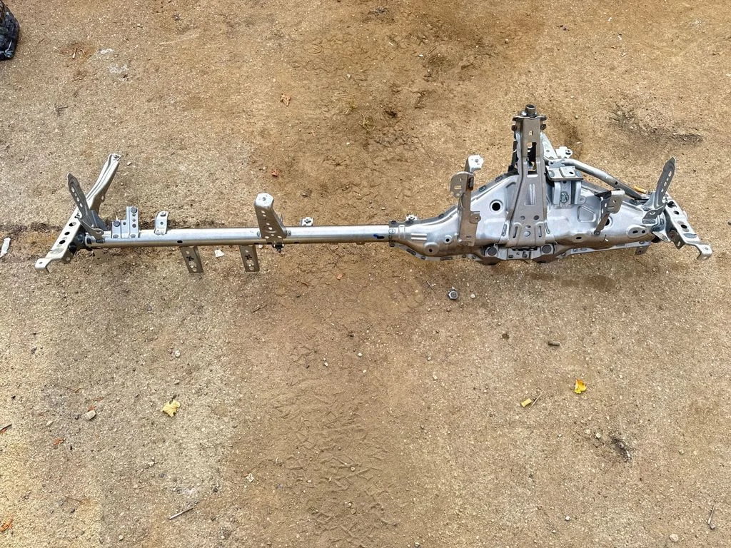 Armatuurlaua ristraam – Lexus NX (2021-)