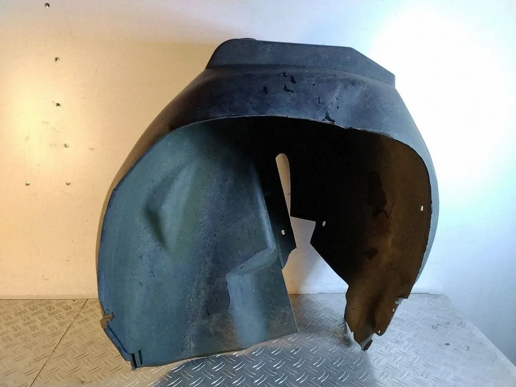 Rear arch fender liner splash guards 4B0810172E