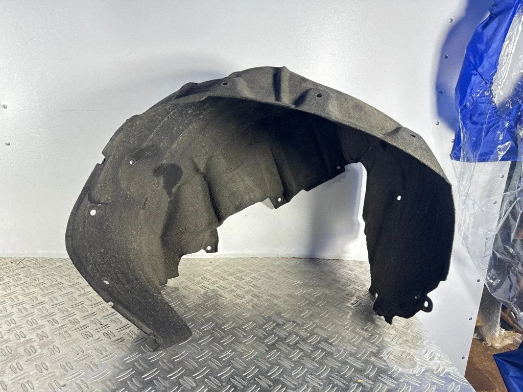 Rear arch fender liner splash guards – Lexus IS III XE30 (2013-2020)