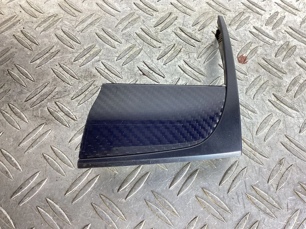 Listwa ozdobna – Lexus GS 250 350 300H 450H (2013-)