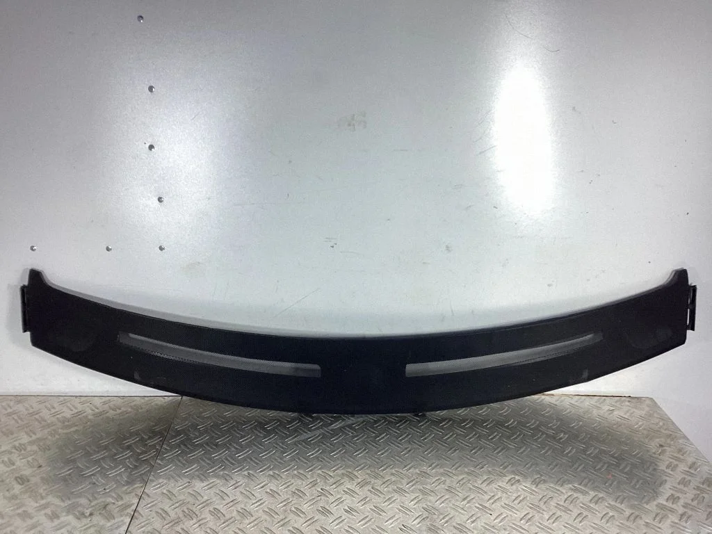 Armatuurlaua keskkõlari kate – Tesla Model S (2012-)