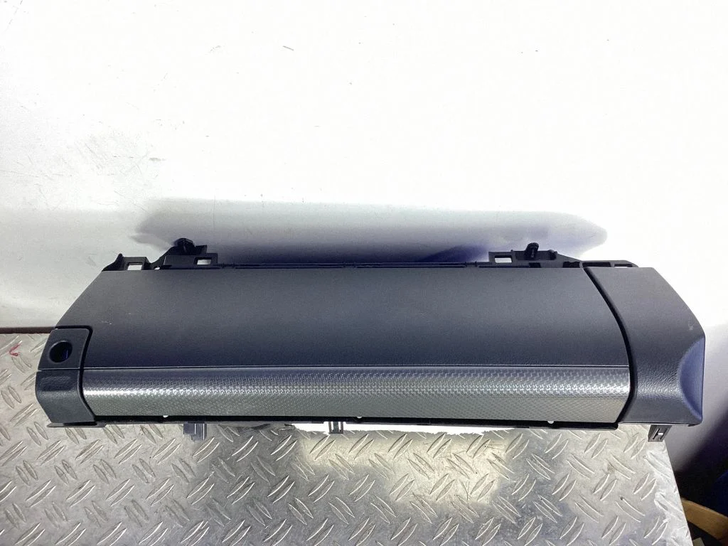 Kindalaegas – Lexus IS III XE30 (2013-2020)