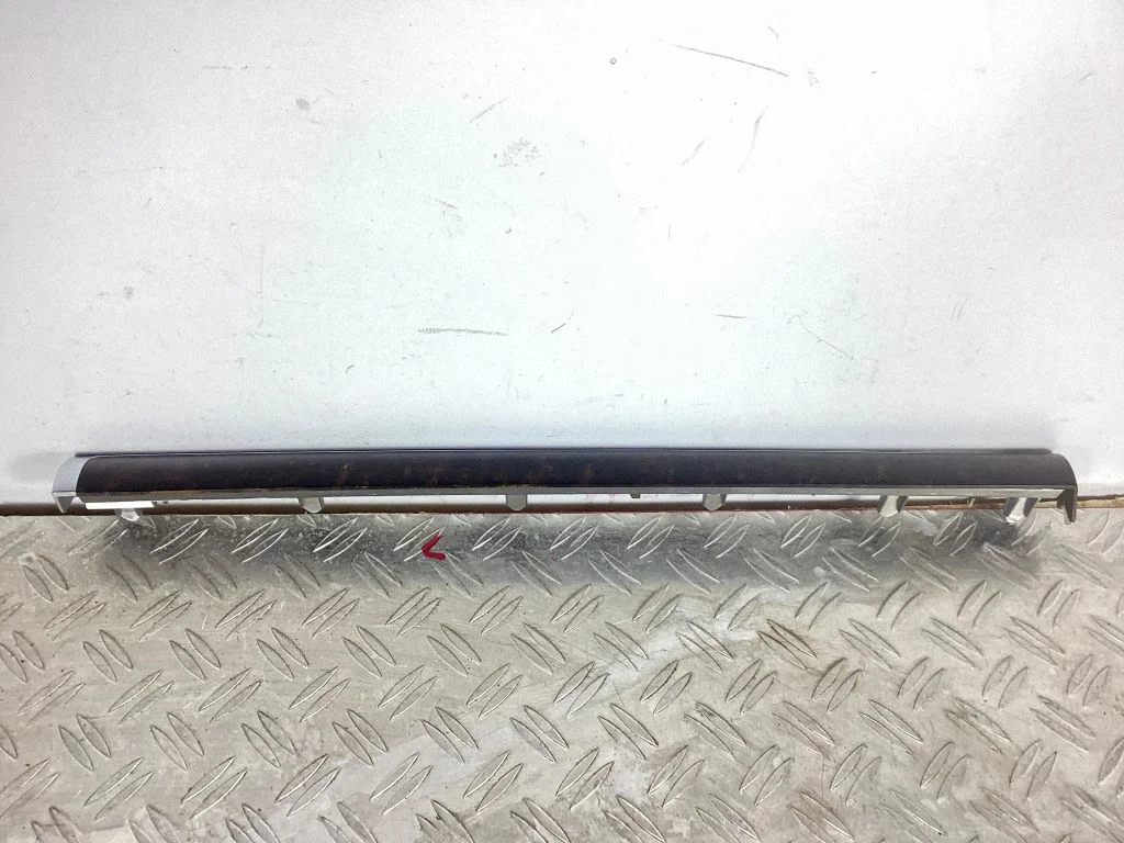 Listwa ozdobna – Toyota Land Cruiser (J120) (2002-2009)
