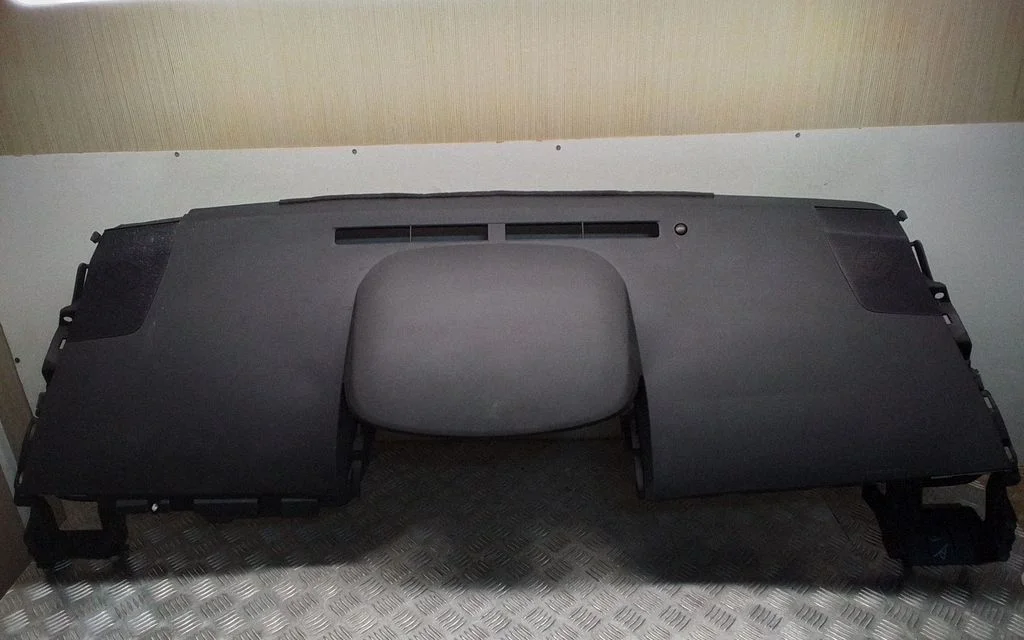 Dashboard 5546647040