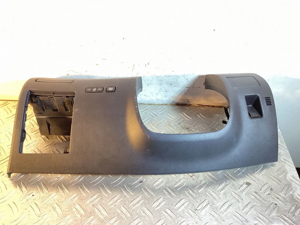 Dashboard lower bottom trim panel 5504548160