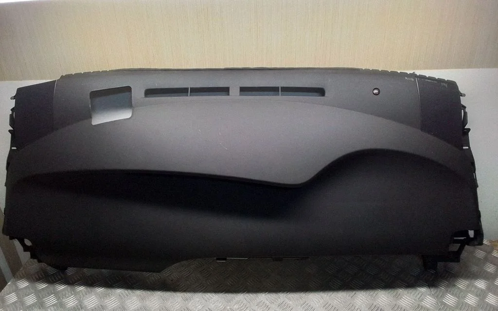 Dashboard TG08B02001