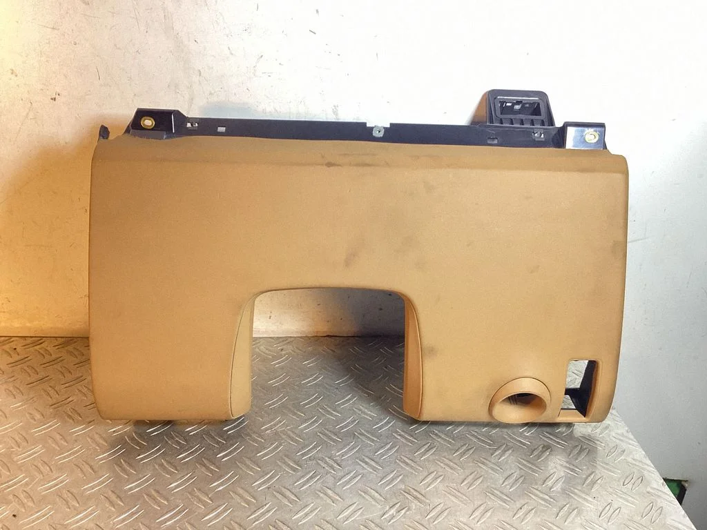 Dashboard lower bottom trim panel – Porsche Cayenne (92A) (2010-2017)