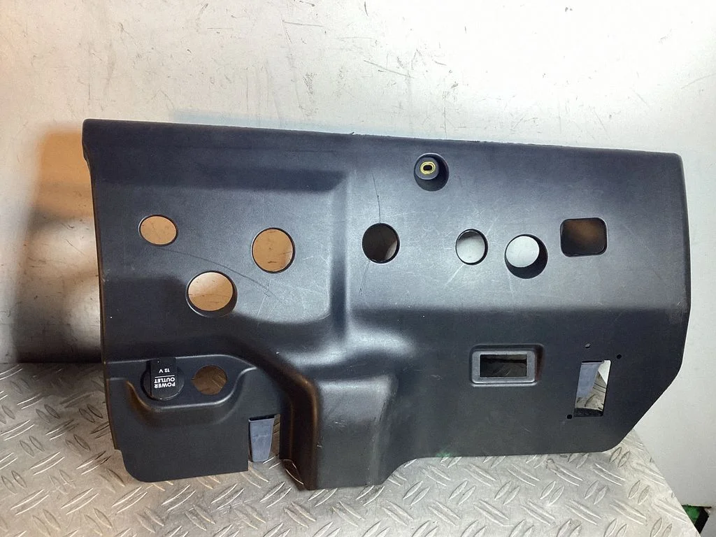 Dashboard lower bottom trim panel – Porsche Cayenne (92A) (2010-2017)