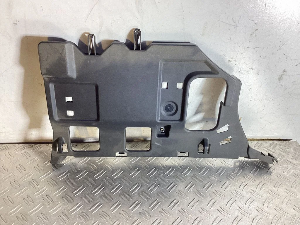 Dashboard lower bottom trim panel – Lexus RX 450H (2016-)