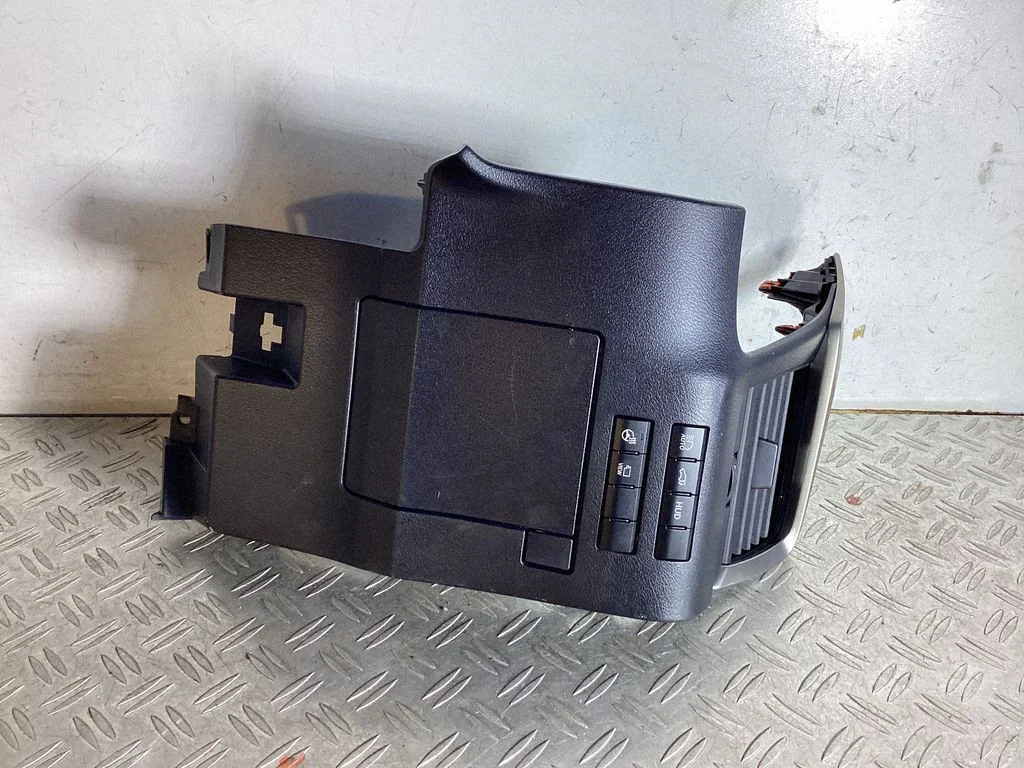 Dashboard lower bottom trim panel – Lexus RX 450H (2016-)