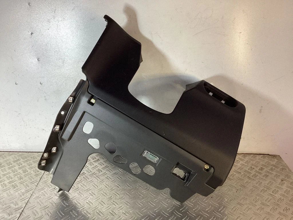 Dashboard lower bottom trim panel – Porsche Macan (95B) (2019-)