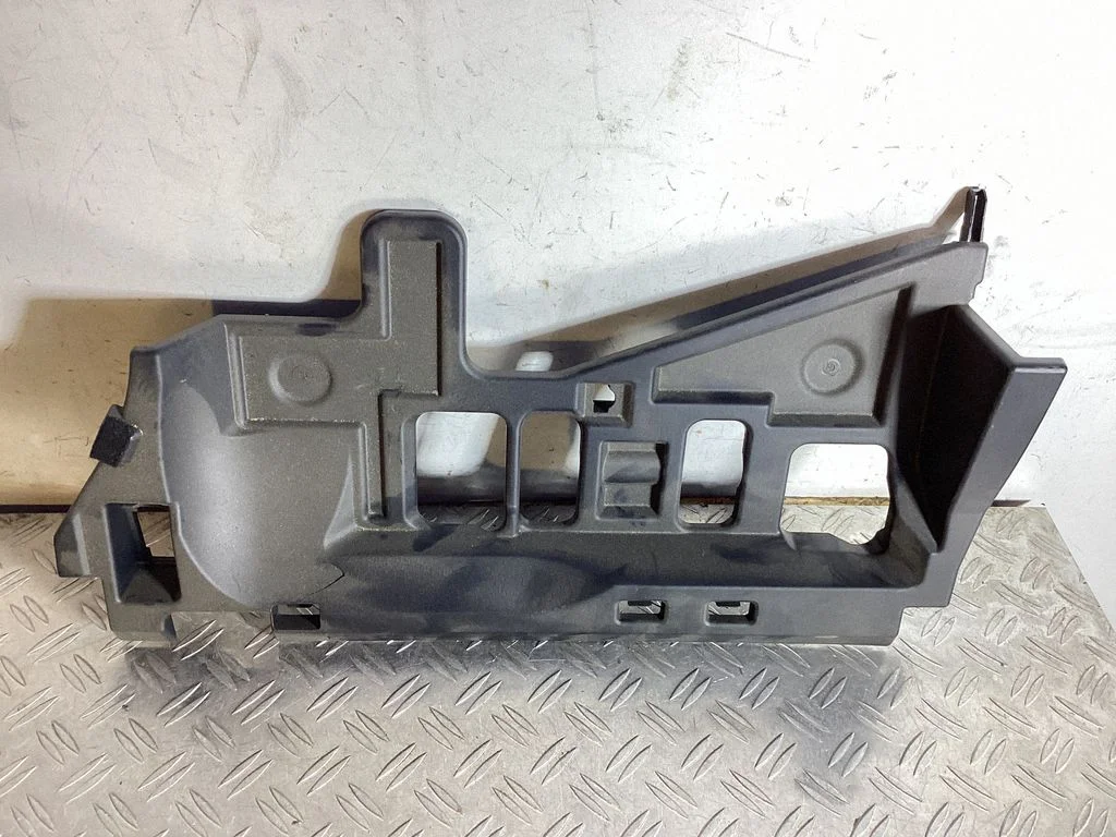 Dashboard lower bottom trim panel – Lexus RX 450H (2016-)