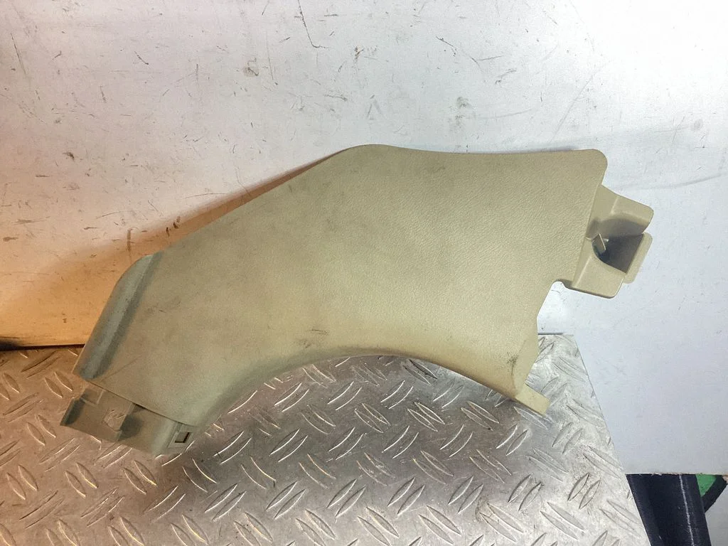 Dashboard lower bottom trim panel – Honda CR-V (2007-2012)