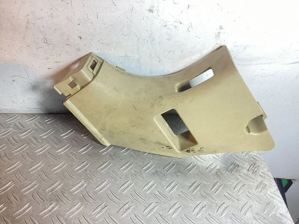 Dashboard lower bottom trim panel – Honda CR-V (2007-2012)