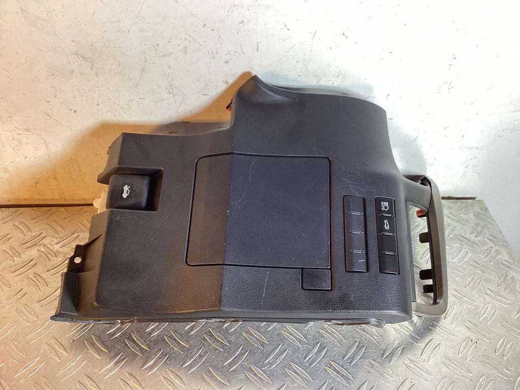 Dashboard lower bottom trim panel – Lexus RX 450H (2016-)