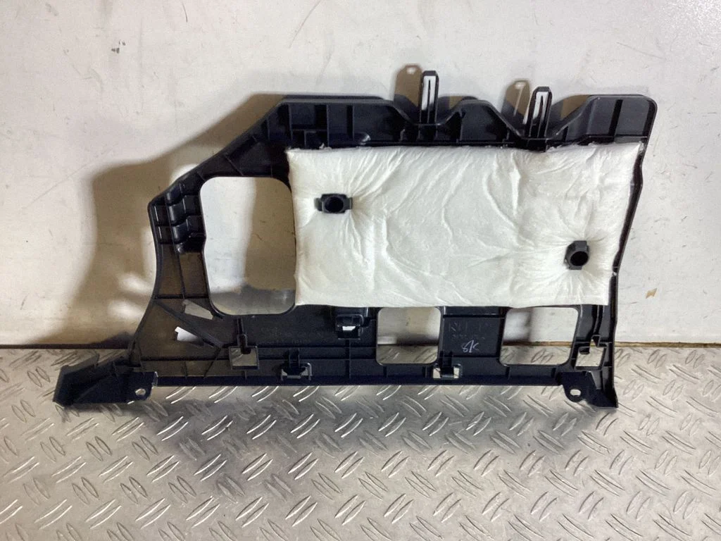 Dashboard lower bottom trim panel – Lexus RX 450H (2016-)