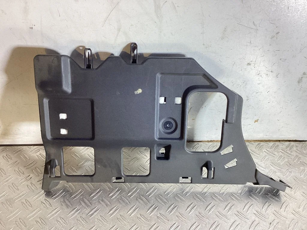 Dashboard lower bottom trim panel – Lexus RX 450H (2016-)